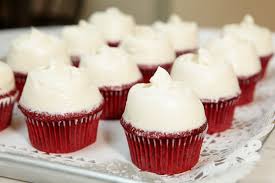 Magnolia Bakery S Red Velvet Cupcakes Magnolia Bakery Banana Pudding Bakery Recipes Savoury Cake