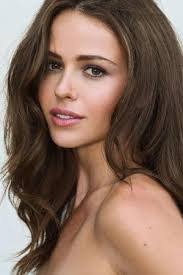 Jocelyn Hutton's Instagram, Twitter & Facebook