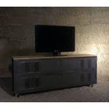 Un Meuble Tv Industriel Avec Vestiaire Meuble Tv Industriel Meuble Tv Decoration Interieure