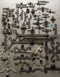 Loquets Loqueteaux Clenches Verrous Boutons De Portes Platines Espagnolettes Pentures Et Mousta Bouton De Porte Mosaique Salle De Bain Volets Interieurs