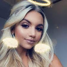 Marlene Hartley's Instagram, Twitter & Facebook