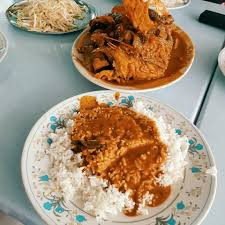 Nasi kandar kari kepala ikan yg paling limited edition, hanya buka 3 jam sehari. Anuar Kari Kepala Ikan Bangsar Menu Hanya Rm3 Saji My