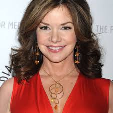 Soap Diva Bobbie Eakes Joins Tainted Dreams!