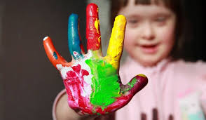 This is a useful resource for teaching elementary students about down syndrome, friendship, and acceptance. Ma Van A Down Szindroma Vilagnapja Szemlelek