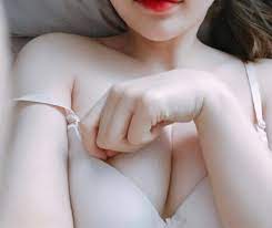 현실적인 일반인 여성들의 앞태 가슴 자랑 인증
