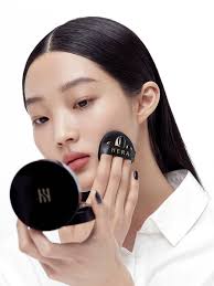 BLACK CUSHION FOUNDATION SPF34/PA++
