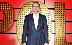 He is famously known for his role as a team captain on the channel 4 comedy panel show '8 out of 10 cats'. 7f8xynn6qfpjnm