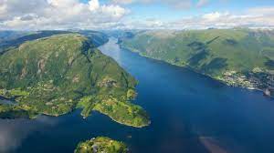 The administrative centre is located in lonevåg in the central part of the island, while the settlement with the largest population is valestrandfossen with 1,012 inhabitants as of 1 january 2008. Ferienwohnung Osteroy No Ferienhauser Mehr Fewo Direkt