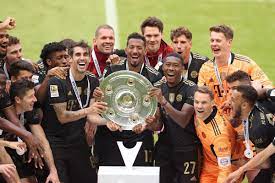 Maybe you would like to learn more about one of these? Daily Schmankerl The Aftermath Of Bayern Munich Vs Fc Augsburg Wout Weghorst To As Roma Luis Suarez Throws Dart At Fc Barcelona And More Bavarian Football Works