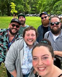 Oh my goodness! What a weekend we've had!! The @redbirdlive is always so  inviting and this time around was no exception, the sweetest crowd who had  us and them belly laughing and