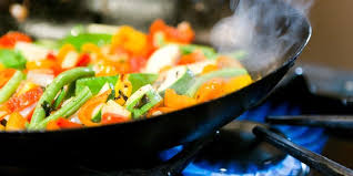 Cómo cocinar con un wok. Arroz Frito Con Camarones Al Estilo Coreano La Receta
