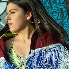 Gail Lopes's Instagram, Twitter & Facebook