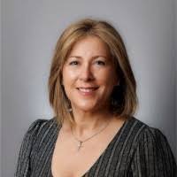 Karen Kavanagh's Instagram, Twitter & Facebook