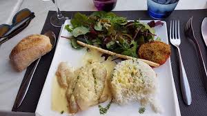 L Entree Des Artistes Frejus Restaurant Avis Numero De Telephone Photos Tripadvisor