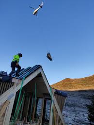 Så langt har det resultert i 38 ferdige hytter*, og våren 2022 skal det vere totalt 56 dagsturhytter i nye vestland fylke. Airlift Airlift Er Med Pa Hyttesuksess