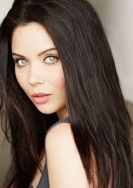 Fan Casting Deva Cassel as Jenna Cavanaugh in Pretty Little Liars (based