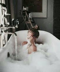 Beingcarly Badewanne Instagram Bildideen Fotoposen