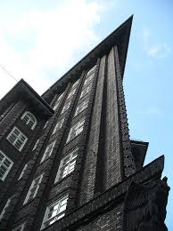 The chilehaus building is famed for its top, which is reminiscent of a ship's prow, and the facades, which meet let's go for a tour of this world famous building, the chilehaus (chile house) which is a. Ad Classics Chilehaus Fritz Hoger Archdaily
