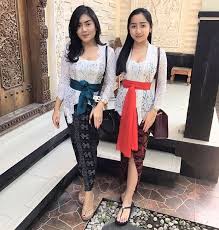 Model Baju Kebaya Bali Terbaru 2019 Model Kebaya Terbaru 2019