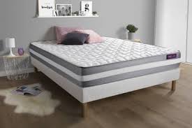 Le surmatelas mémoire de forme est pour vous apporter un très grand confort de couchage car il aide vos muscles à se relâcher, ce qui permet au corps quelque soit la taille de votre matelas, plusieurs dimensions sont disponibles : Matelas Septnuits Matelas Memoire De Forme 180x200 Memo Plus 3 Zones De Confort Darty