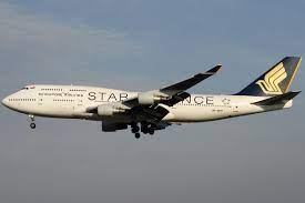 File:Boeing 747-412, Star Alliance (Singapore Airlines) AN2004639.jpg -  Wikimedia Commons