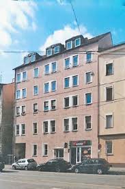 Wir verkaufen grundstücke, häuser, wohnungen mit unterschiedlicher wohnfläche und gewerbeimmobilien. Eigentumswohnung Liegenschaft In Nurnberg