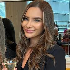 Rebecca Talbot's Instagram, Twitter & Facebook