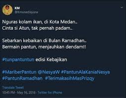 Yuk baca deretan pantun lucu singkat belakangan ini pantun lucu sedang banyak digemari. 14 Pantun Lucu Ramadhan Ala Netizen Ini Bikin Semangat Puasa Keepo Me Line Today
