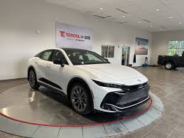 Image result for Oxygen White 2023 Crown