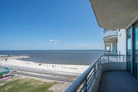 The $277,100 estimated value is 71.05% greater than the median listing price of $162,000 for the west. 2060 Beach Blvd 908 Biloxi Ms 39531 21 Photos Mls 343593 Movoto