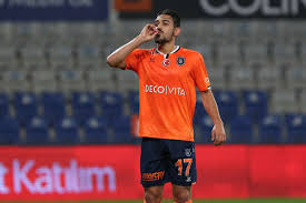 4.5 yıllık imza atan 25 yaşındaki oyuncu, çubuklu'yu giydi ve açıklamalarda bulundu. Son Dakika Haberi Mustafa Cengiz Ve Abdurrahim Albayrak Tan Irfan Can Kahveci Operasyonu 4 5 Milyon Teklif Edildi Galeri Spor