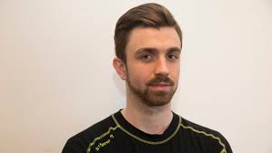 Anton ny fotbollsbloggare: "Jag älskar grissegrar"