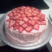 Duncan hines deluxe ii yellow cake mix 1 pkg. Strawberry Supreme Cake Yummy Desserts Easy Strawberry Recipes Cake Baking Recipes
