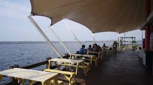 Foto pantai ancol harga tiket masuk karnaval lagoon marina 2021 wisata ria yang bagus transportasi biaya hotel dekat pinggir impian jaya lokasi alamat peta taman rute seaworld gratis fasilitas terletak di jakarta utara malam hari baru medan buka jam berapa wikipedia sejarah gambar suasana sekitar nama tarif kondisi bersih sepi ada jembatannya. 11 Restoran Di Ancol Ini Wajib Dicoba Enak Murah Rekomended