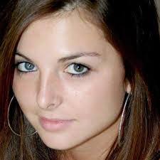 Rebecca Weyer's Instagram, Twitter & Facebook