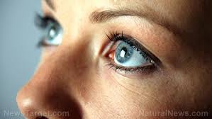 An eye cancer test is called when you do not have any symptoms of an eye examination. Rare Form Of Deadly Eye Cancer Normally Diagnosed In Older Men Is Killing Young Women In North Carolina And Doctors Don T Know Why Dieta Efectiva