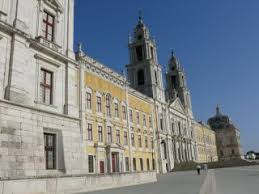 ˈmafɾɐ (listen)) is a city and a municipality in the district of lisbon, on the west coast of portugal, and part of the urban agglomeration of the greater lisbon subregion. Palacio Nacional De Mafra In Mafra Holidaycheck