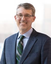 Brad Crisp's Instagram, Twitter & Facebook