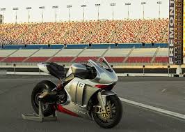 The superbike of superbikes, if you will. Ecosse Spirit Es1 And Motoczysz C1 Push The Boundries Of Motorcycle Design Top Speed