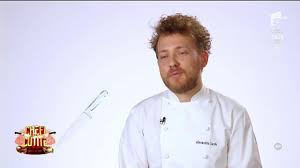 La degustarea probei individuale din ediția 33, sezonul 9 chefi la cuțite, chef dumitrescu și chef bontea se declară. Proba Amuletei Cine A CaÈ™tigat Proba Chef Florin Dumitrescu Deja Incepe SÄƒ Mi Fie FricÄƒ Cred CÄƒ Am SÄƒ Mi Caut Un Psiholog Video Antena 1