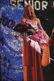 The challenge of creating the perfect 'Carrie' prom dress - The Boston Globe