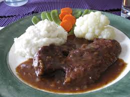 Flamber avec le cognac et ajouter le vinaigre de framboise. Ma Cuisine Sans Pretention Foie De Veau Au Vinaigre De Framboise