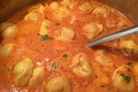 Tortellinisuppe Von Hollandmeisje Chefkoch Rezept Tortellini Suppe Tortellini Essensrezepte