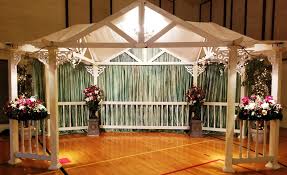 This boutique florist specializes in creating simple yet stunning arrangements. Utah Wedding Decor Something Borrowed Decorations Salt Lake Bride