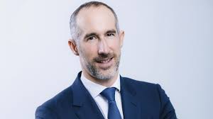 Thomas Robin, DRH d'Accor : "Nous recrutons et formons de manière rapide et  agile"