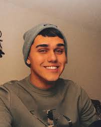 d (@one.danray) • Instagram photos and videos