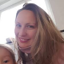 Karin Krause's Instagram, Twitter & Facebook