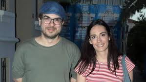 Harun tekin kimdir, hayatı ve biyografisi. Kirmizi Oda Nin Alya Si Melisa Sozen Ve Rock Yildizi Harun Tekin In Yok Boyle Bir Ask Dedirten Oykusu O En Buyuk Sansim