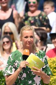 Browse 1,176 andrea kiewel stock photos and images available, or start a new search to explore more stock photos and images. Andrea Kiewel Starportrat News Bilder Gala De