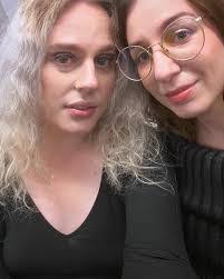 Lexi Turner's Instagram, Twitter & Facebook